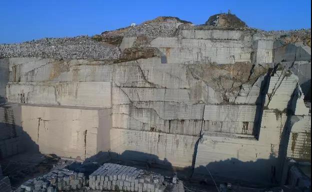 福建長泰石材業“起死回生”?福建芝麻黑654生產集中園招商中...