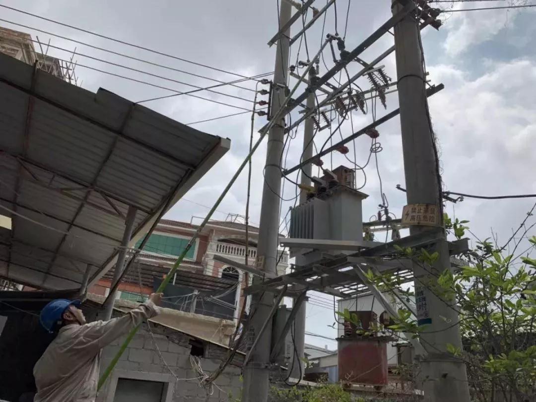 福建水頭鎮(zhèn)組織開展“散亂污”企業(yè)整治行動(dòng)！