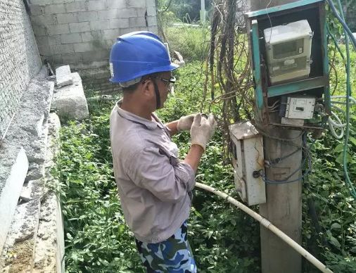 南安市石井鎮(zhèn)“重拳出擊”：取締“三無”石材加工廠，拆除面積總計1670平方米