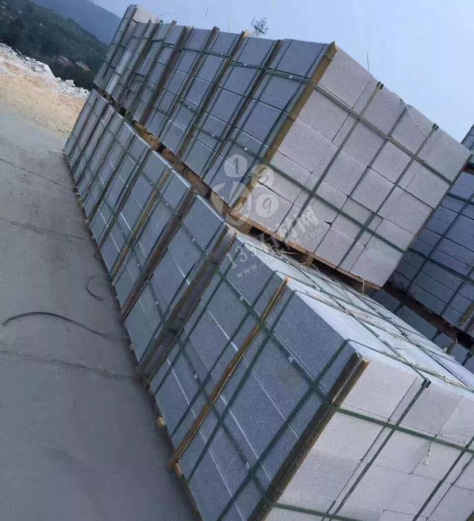 經過處理的次級天然石材該如何辨別?