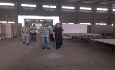 【巨鼎實業】貴州思南縣委副書記、縣長席龍海一行 蒞臨我司參觀調研