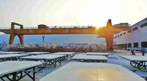 【巨鼎實業】貴州思南縣委副書記、縣長席龍海一行 蒞臨我司參觀調研