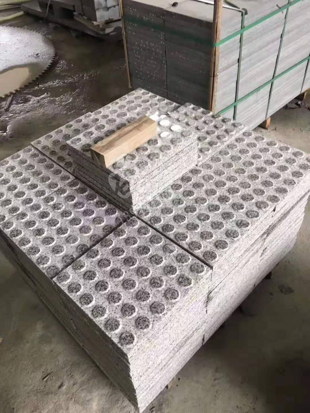 福建老礦芝麻黑G654石材廠家【福城石材】分享各種芝麻黑產品