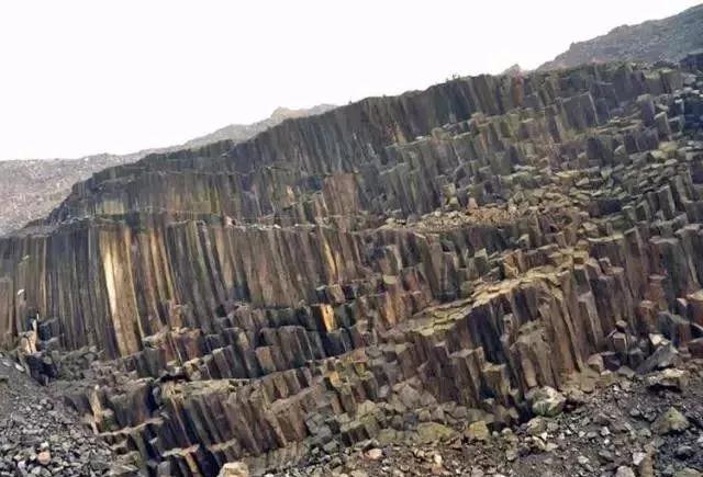 福鼎生態(tài)環(huán)境局突擊檢查石材企業(yè)，推進(jìn)石材行業(yè)升級(jí)工作