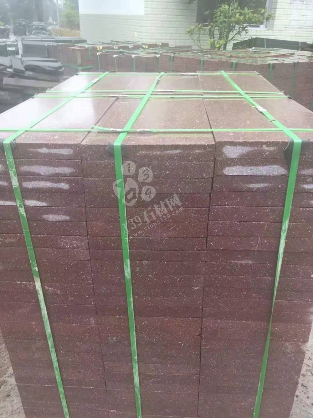 浙江溫州泰順縣南院志松石材廠主營雞血紅，福壽紅，貴妃紅，茶花白，青石,遂昌白，壽寧紅