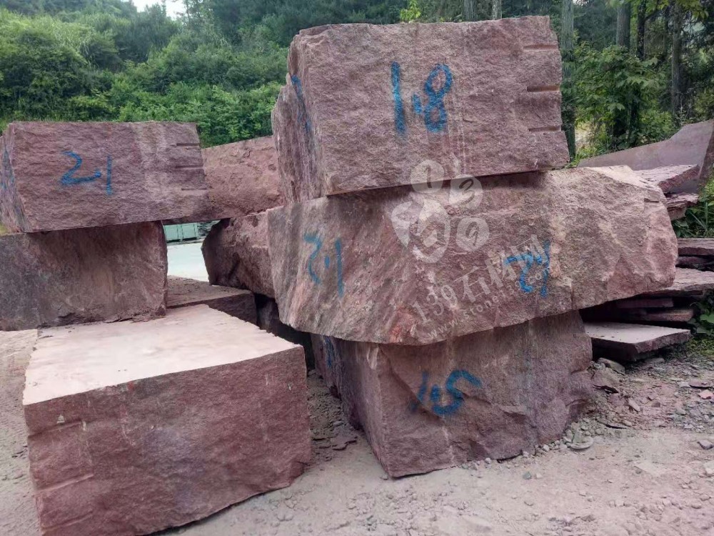 浙江溫州泰順縣南院志松石材廠主營雞血紅，福壽紅，貴妃紅，茶花白，青石,遂昌白，壽寧紅