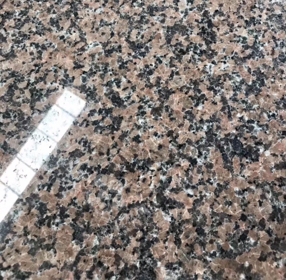 走進廣東廉江花崗巖王國：擁有白/灰/藍/紅/花等色澤豐富的花崗巖品種！