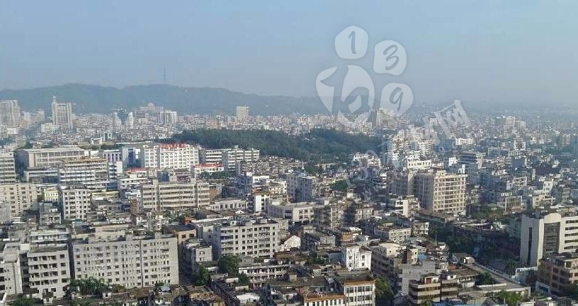 走進廣東廉江花崗巖王國：擁有白/灰/藍/紅/花等色澤豐富的花崗巖品種！