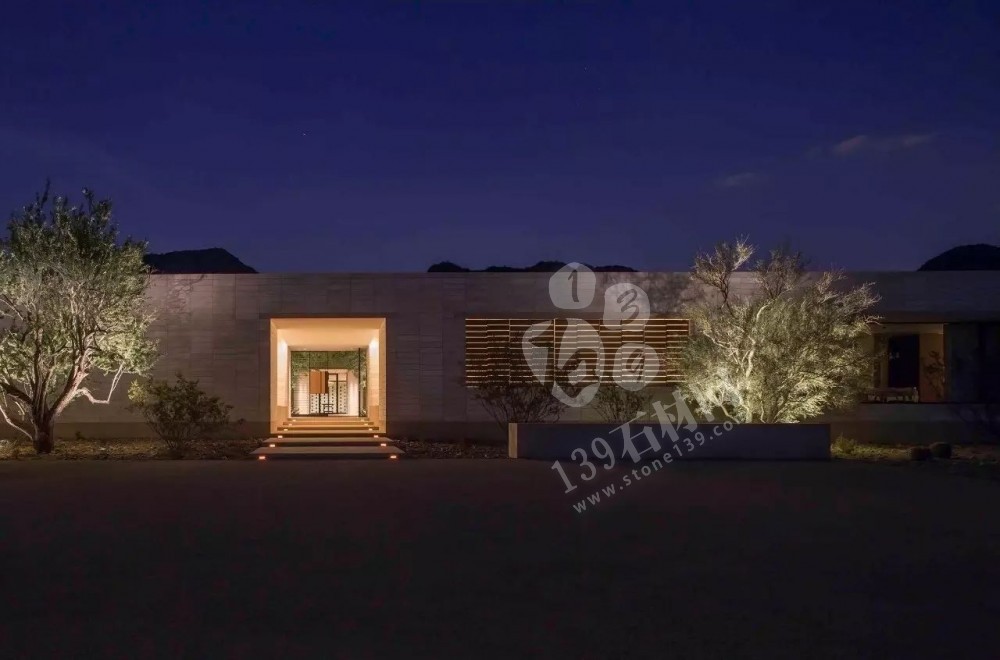 為什么洞石這么受歡迎，看看這個全石材裝飾您應該有答案了