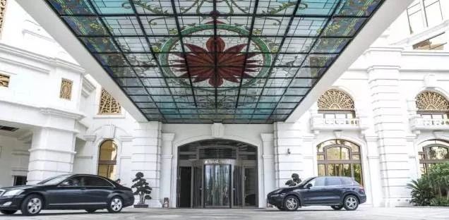 石材人來廈門都喜歡睡這個酒店，原因是為了看豪華的石材