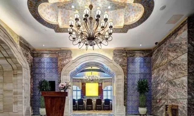 石材人來廈門都喜歡睡這個酒店，原因是為了看豪華的石材