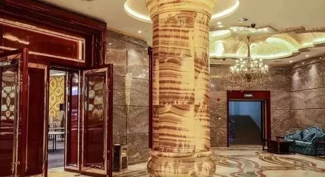 石材人來廈門都喜歡睡這個酒店，原因是為了看豪華的石材