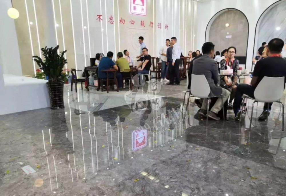 水頭石材展再次證明：有色差的天然石材才是最完美的石材！