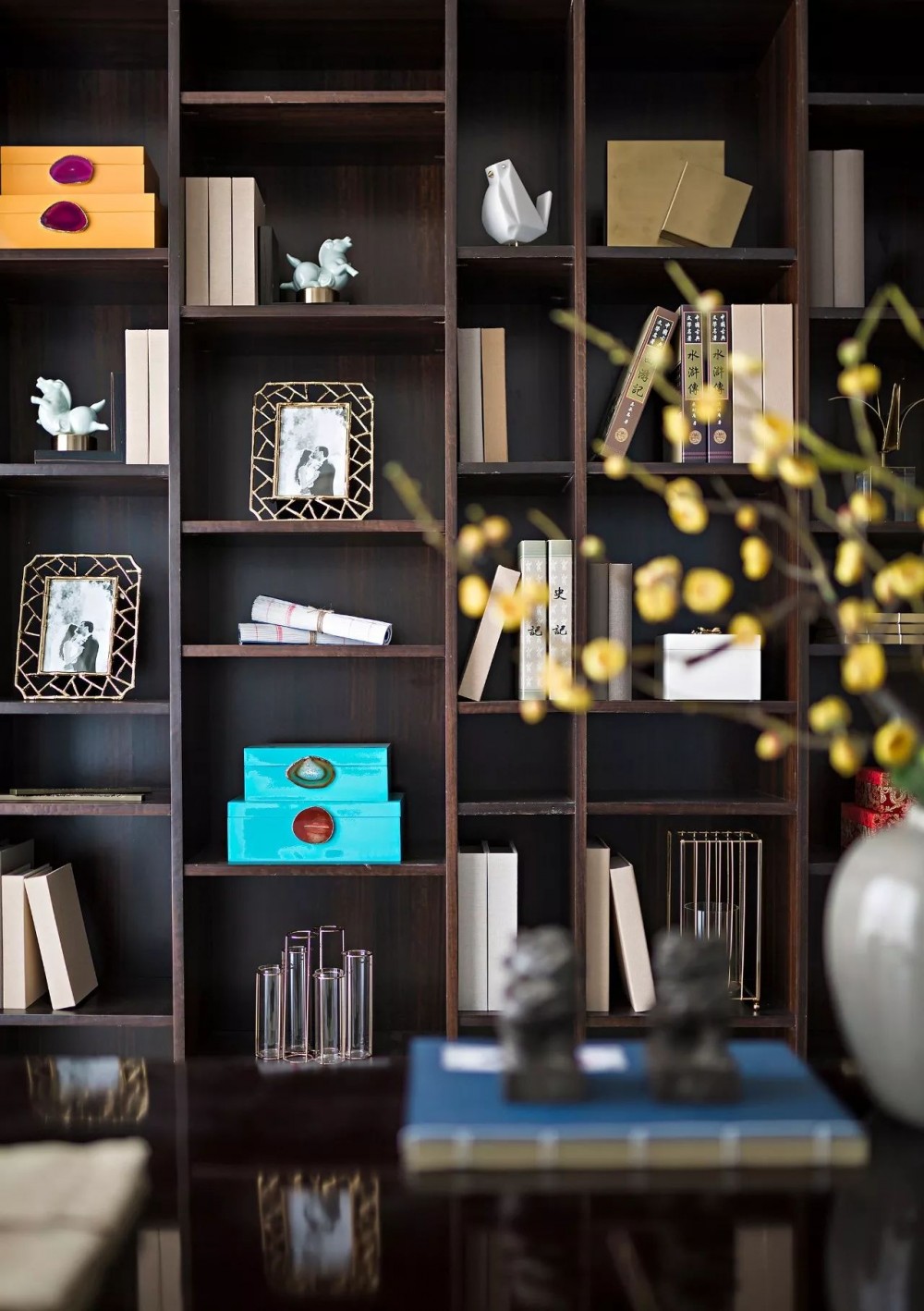 文人書香氣息濃厚的大理石背景墻裝飾風(fēng)格