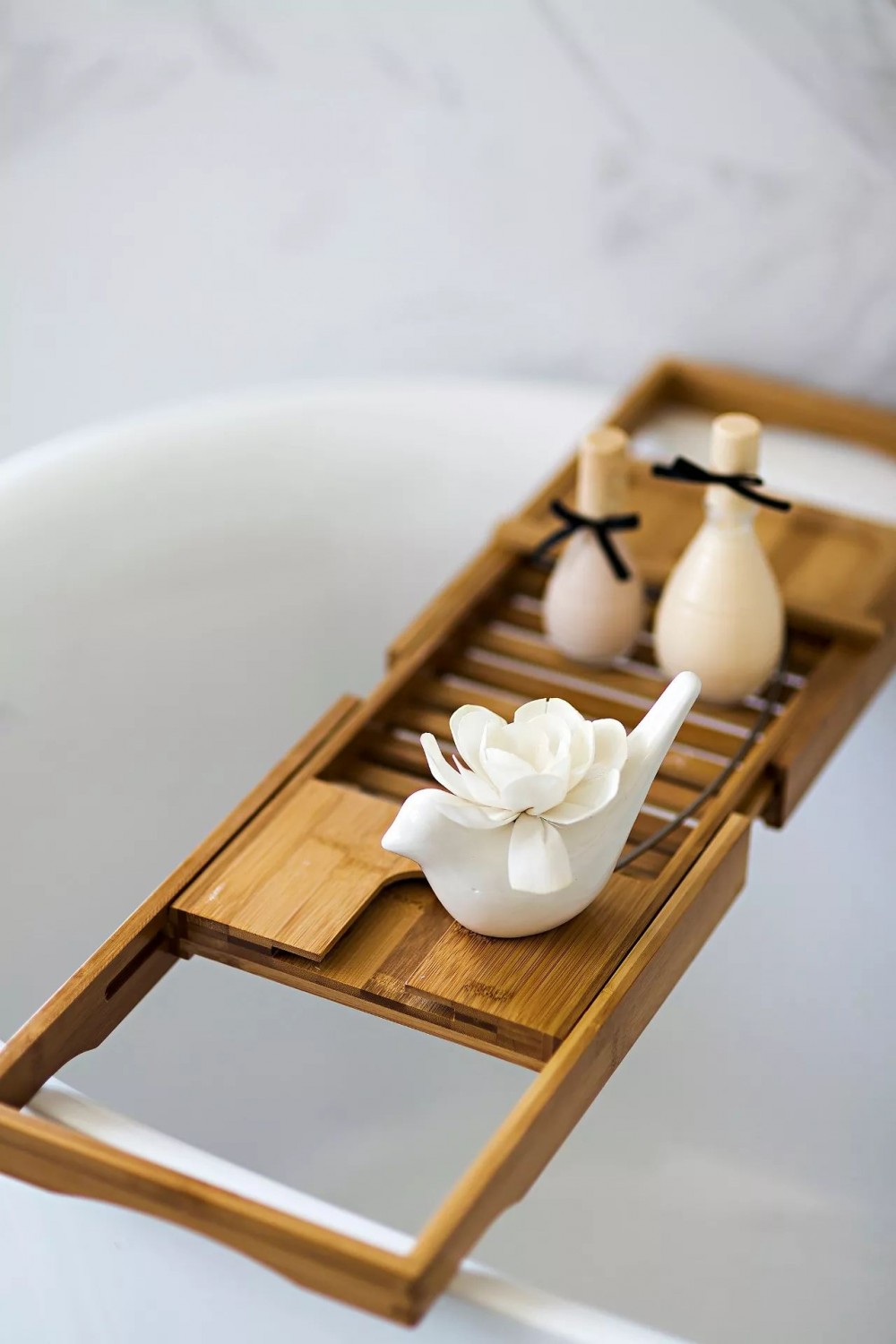 文人書香氣息濃厚的大理石背景墻裝飾風(fēng)格