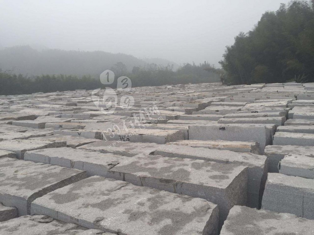 福建永定紅石材開始生產(chǎn)了