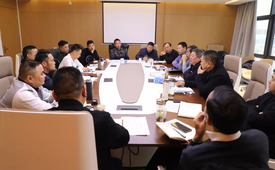 麻城召開赴歐洲考察總結座談會，推動麻城石材“走出去”