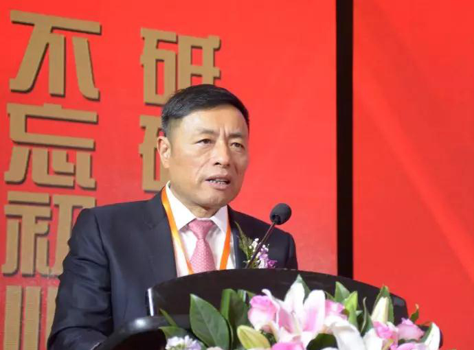 華輝石材股份董事長王清安當選全國工商聯石材業商會第四屆理事會首任輪值會長