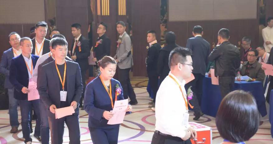 華輝石材股份董事長王清安當選全國工商聯石材業商會第四屆理事會首任輪值會長