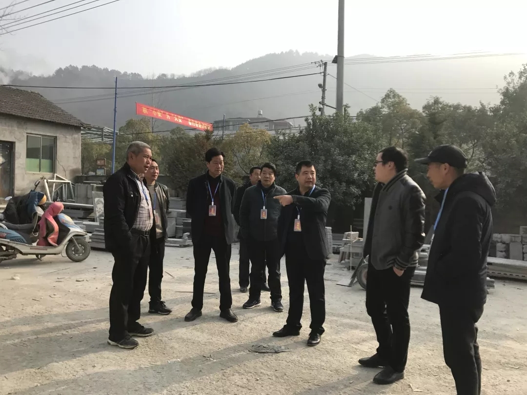 浙江桐廬縣鐘山鄉(xiāng)人大代表開展石材行業(yè)整治專項視察活動