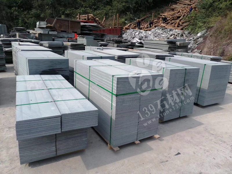 四川茗源石材主要經營萬源青石、欄桿護欄、路沿石、市政工程青石訂單