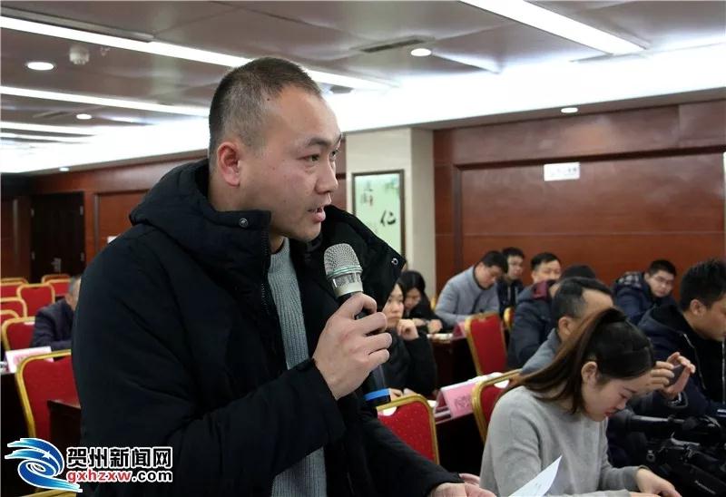 廣西賀州市石材碳酸鈣行業(yè)“小散亂”整治工作新聞發(fā)布會(huì)召開(kāi)