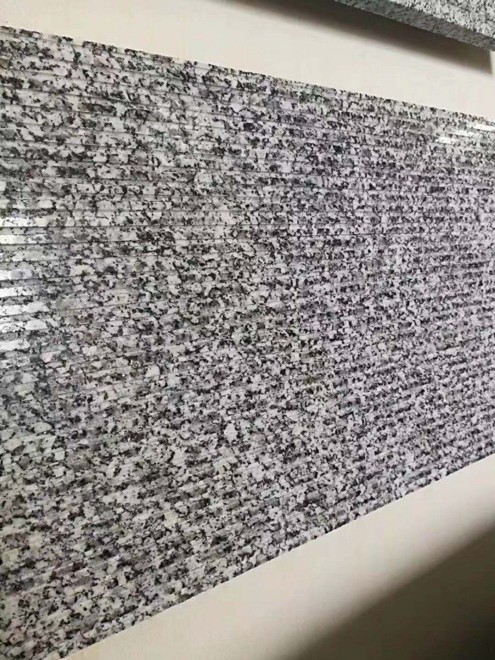 湖南芝麻灰溆浦廠家福華石材主營芝麻灰、芝麻黑654、芝麻白、小冰花、G688#