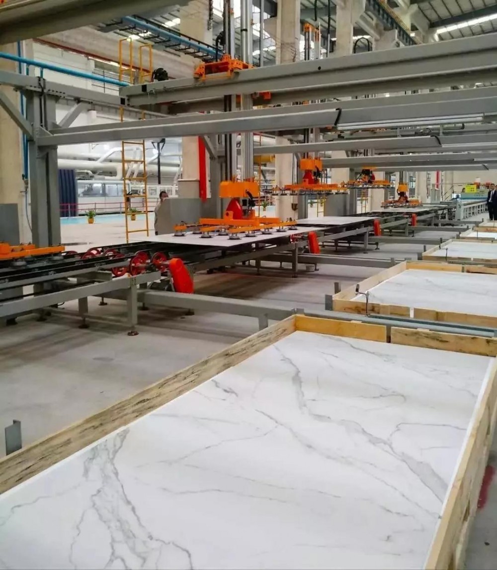 蒙娜麗莎集團文化總監王力 ：巖板產業集群正快速形成