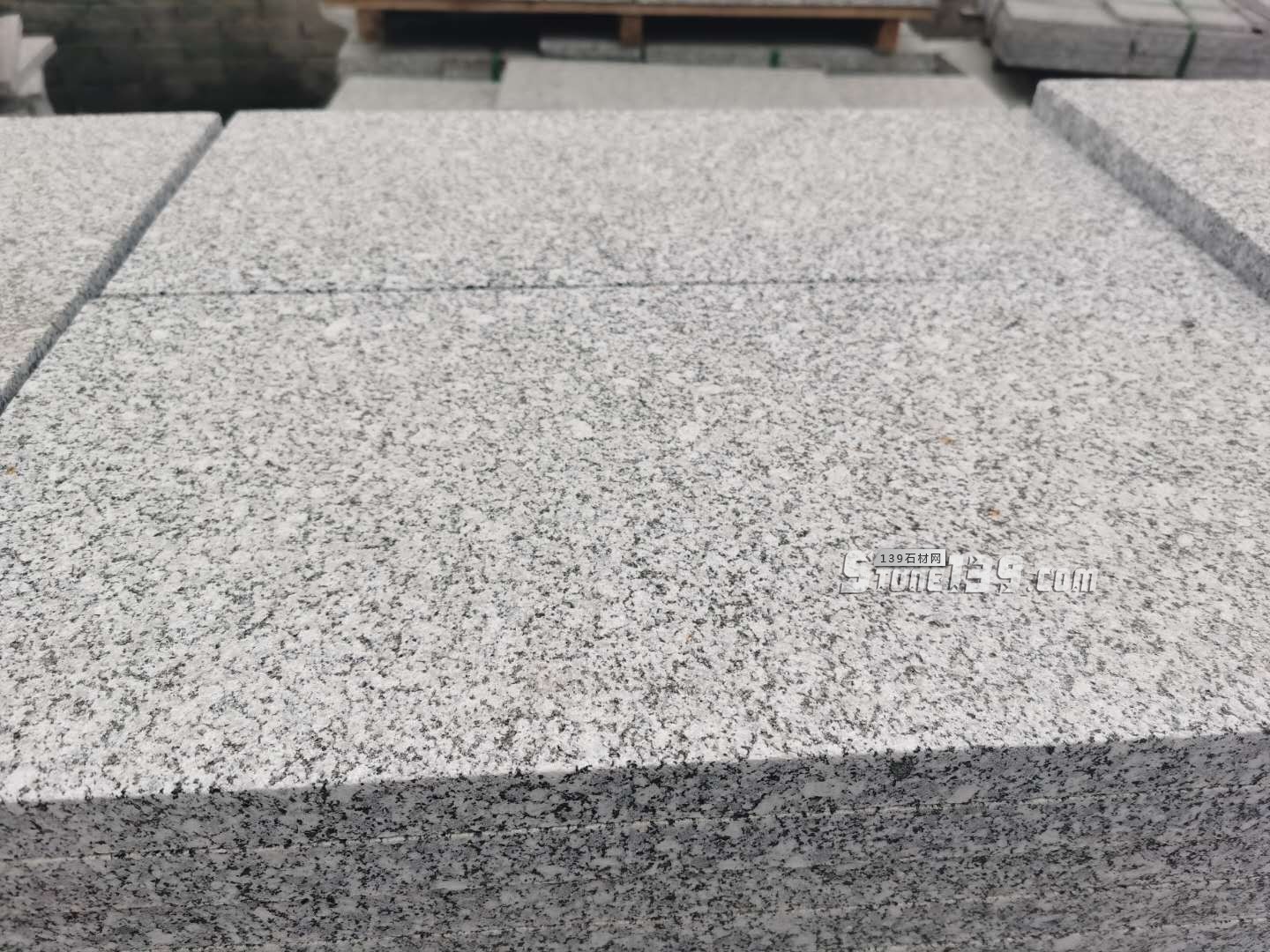 溆浦縣福華石業(yè)有限公司主營湖南芝麻灰、湖南芝麻黑