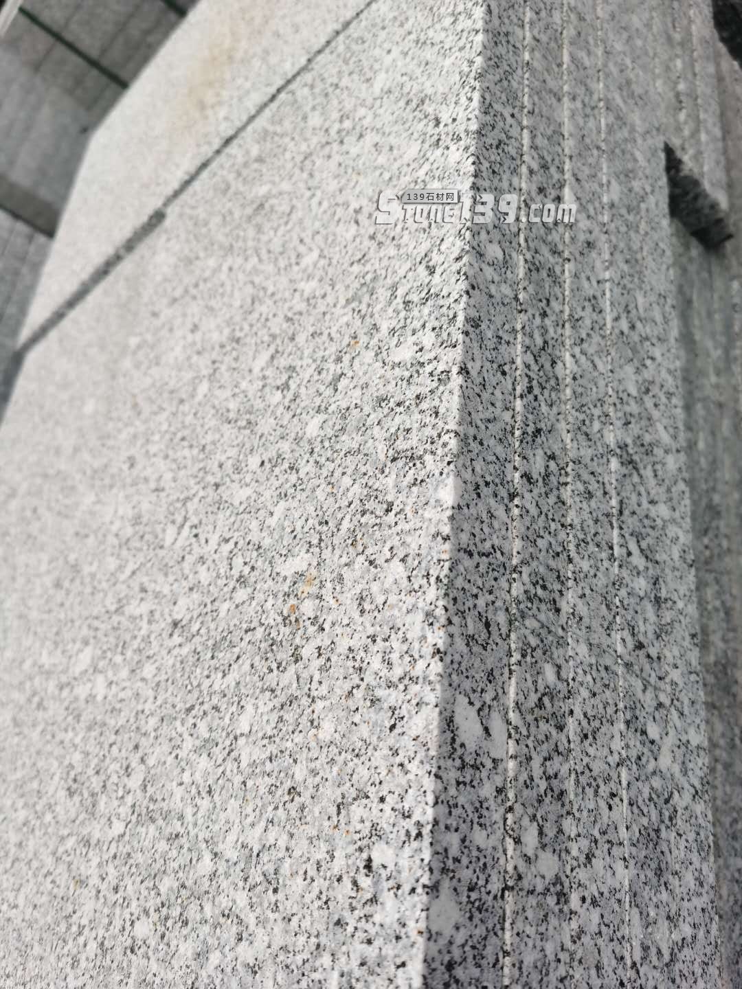 溆浦縣福華石業(yè)有限公司主營湖南芝麻灰、湖南芝麻黑