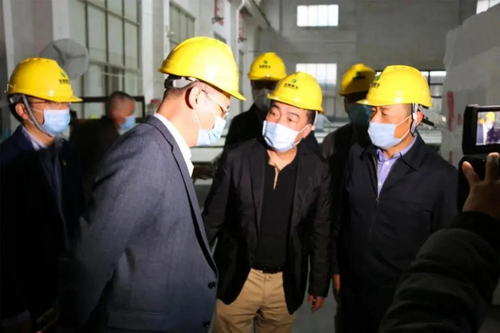 南安市委書記調研水頭石材復工復產近況,深入探究企業難題
