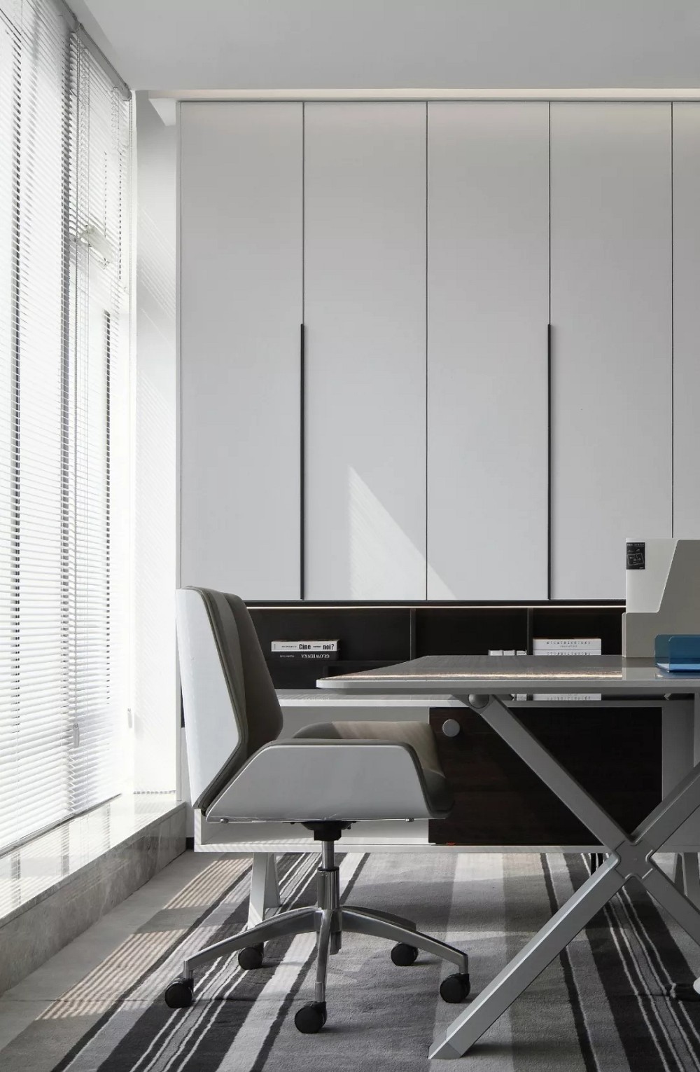 石材裝飾欣賞 | 香港萬(wàn)隆控股Office Center