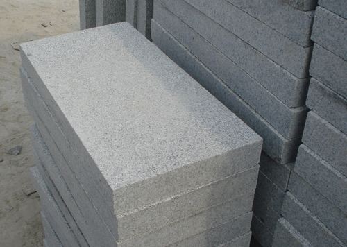 魯灰產(chǎn)自哪里?山東省濟(jì)寧市泗水縣灰色花崗巖介紹