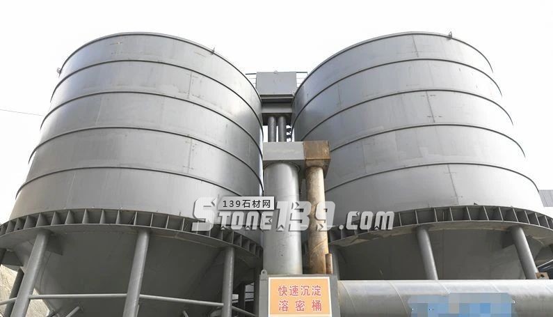 花崗巖礦山預(yù)可采礦石資源儲(chǔ)量9314.95萬(wàn)噸，湖南汨羅市川山坪鎮(zhèn)綠色礦山之路