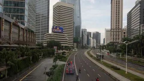 疫情風暴下進口石材漲價潮：黑金沙，印度紅等有的荒料飆升600元以上！