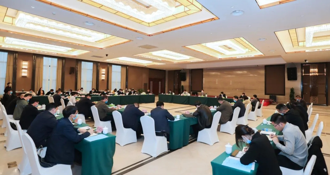 貴州安順市市委副書記、市長宋曉路到鎮寧自治縣調研中國（安順）石材城建設情況