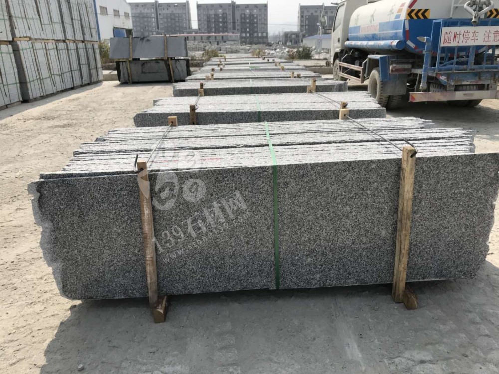 南陽地區(qū)梨花白梨花紅染色板直銷廠家-華翊石業(yè)