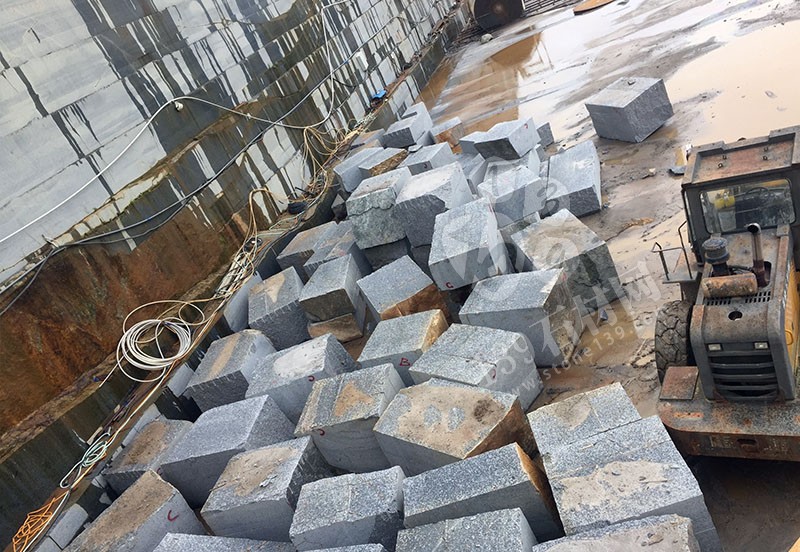 【奉新德利石業(yè)】主要經(jīng)營(yíng)花崗巖654新礦:-江西芝麻黑