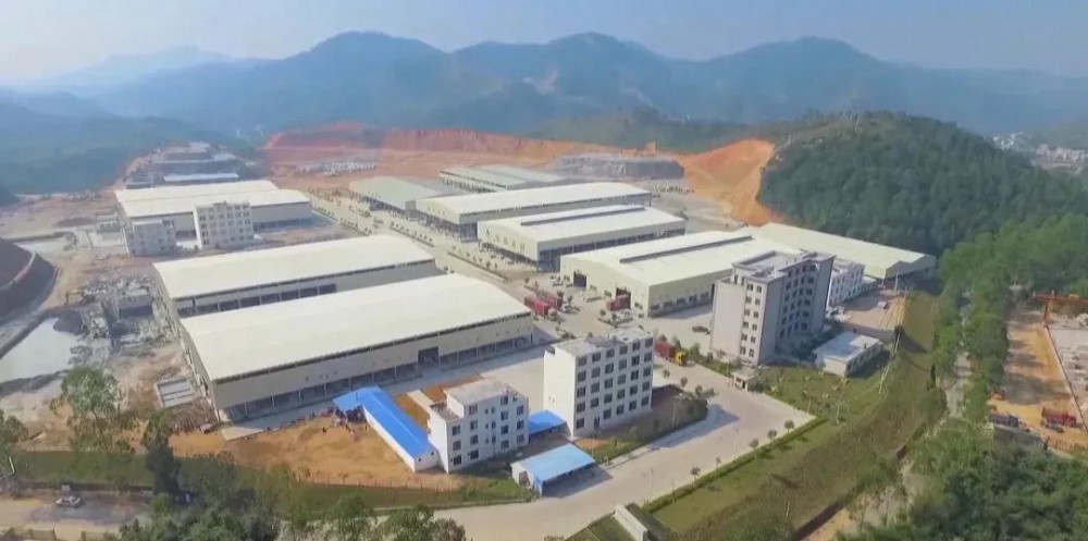 廣西岑溪三堡鎮：整治“小散亂污”加快石材產業轉型升級