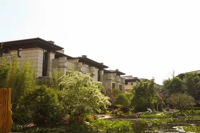 別墅外墻為何選石材（花崗巖）？經歷百年，石材外墻風采依舊