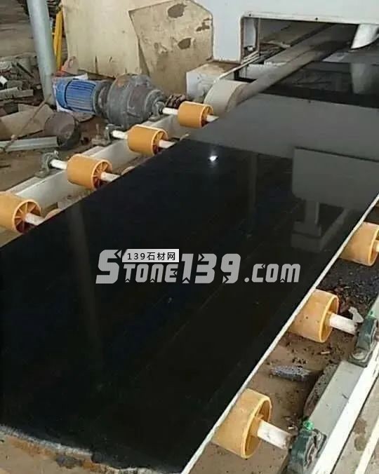 湛江雷州市自然資源局依法拆除13處違法石材場，附湛江黑石欣賞！