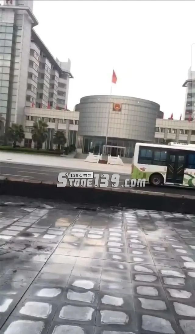 湛江雷州市自然資源局依法拆除13處違法石材場，附湛江黑石欣賞！