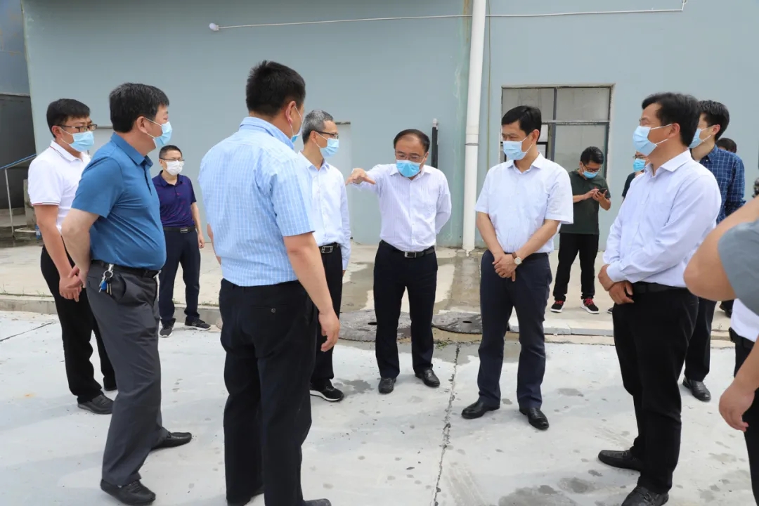 湖北英山縣長田洪光一行蒞臨麻城石材產業園調研考察