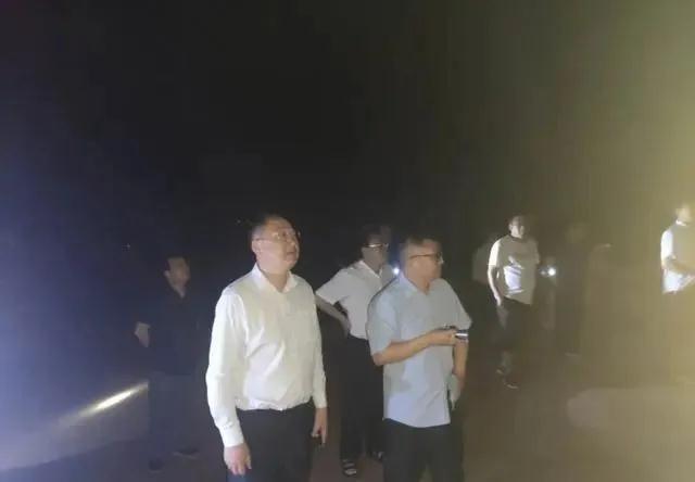 河南南陽市方城縣開展礦山開采及石材加工企業突擊暗訪夜查