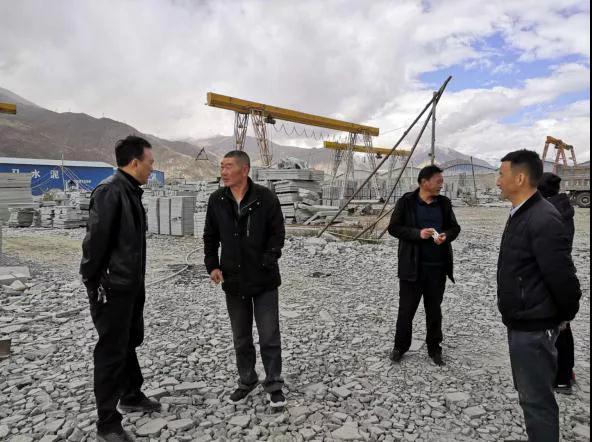 拉薩市堆龍德慶區乃瓊街道推進石材加工廠片區搬離