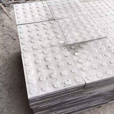 黑色盲道石地鋪 點狀轉角拐彎處地鋪