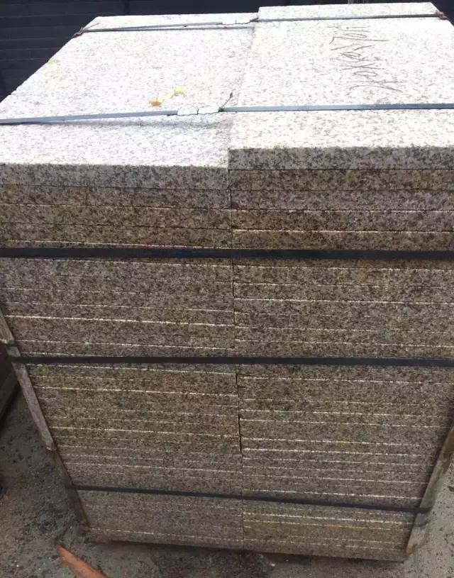 【圣輝石材】主營新老礦的芝麻黑、芝麻灰、芝麻白、銹石、蝦紅、泉州紅