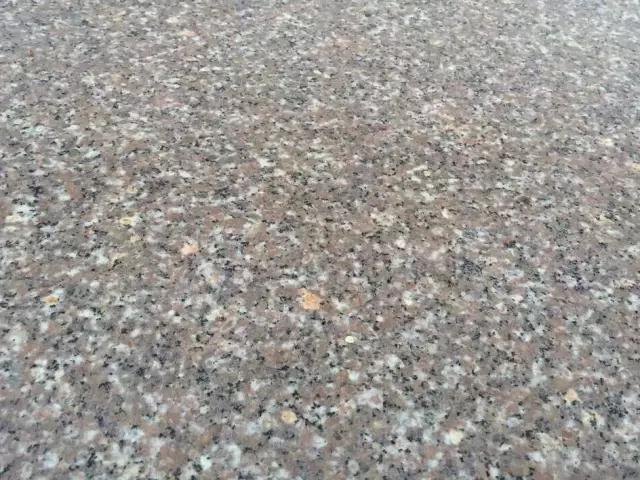 【圣輝石材】主營新老礦的芝麻黑、芝麻灰、芝麻白、銹石、蝦紅、泉州紅