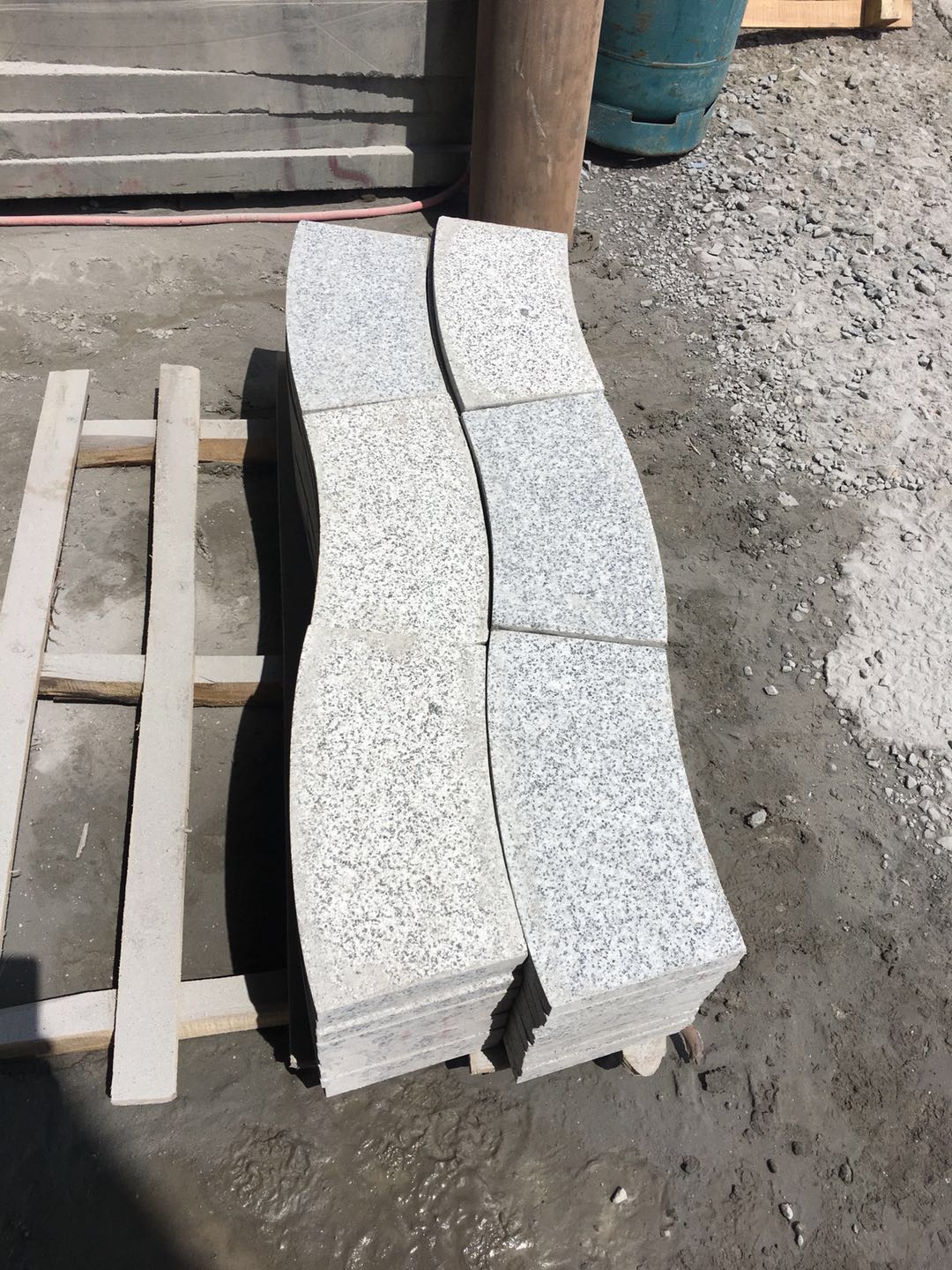 【恒鑨竽杰石材】主營花崗巖江西紅、新老礦芝麻黑654#