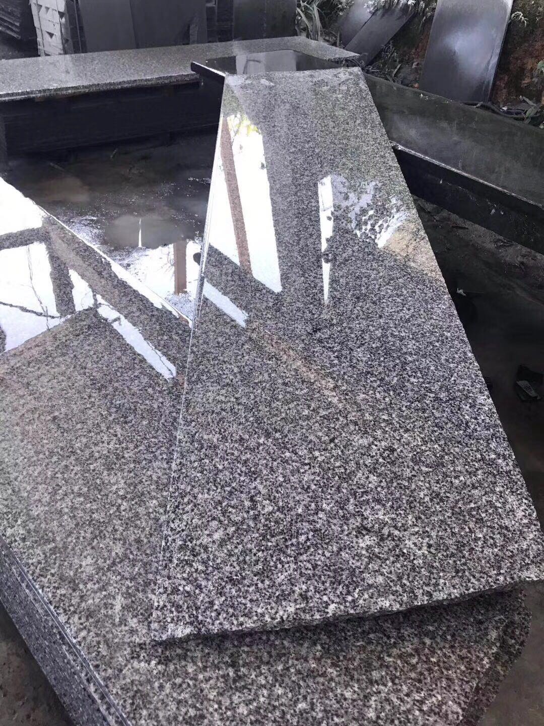 【恒鑨竽杰石材】主營花崗巖江西紅、新老礦芝麻黑654#